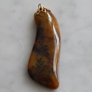 Moss agate pendant